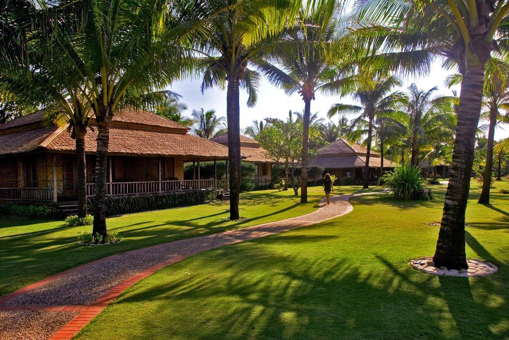 Sunny Paradise Resort Ngwesaung Exterior photo