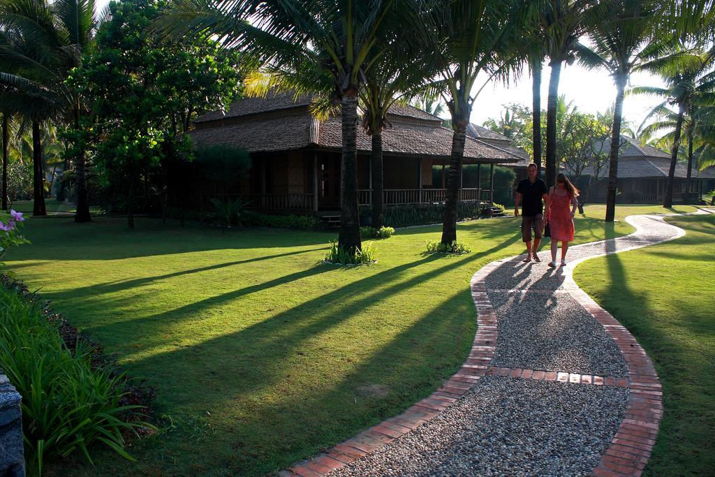 Sunny Paradise Resort Ngwesaung Exterior photo